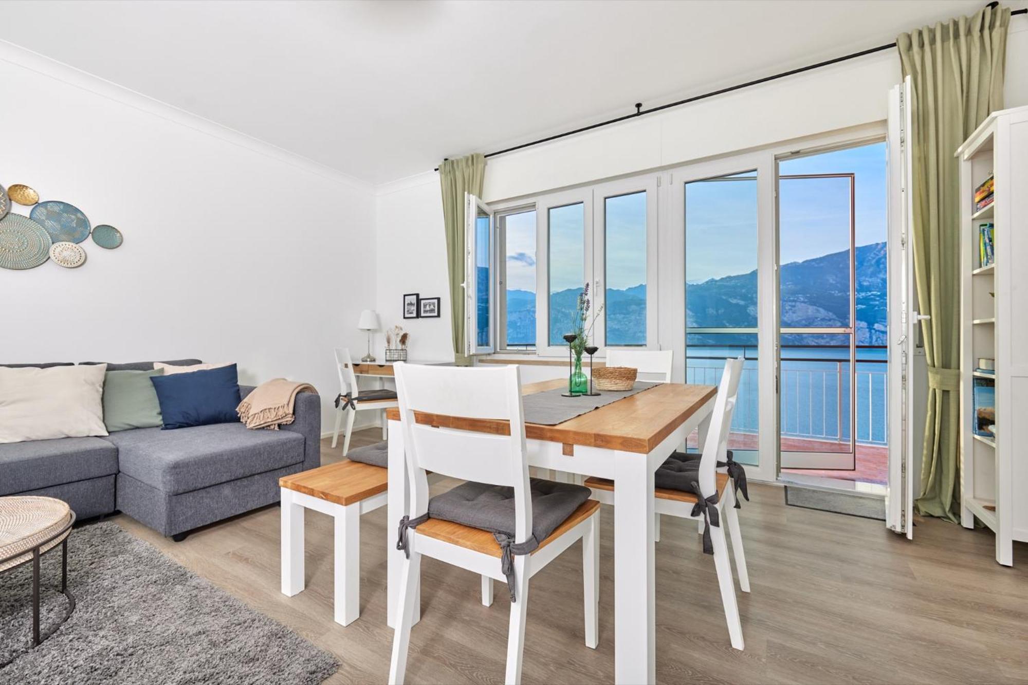 Lake View Luca Apartment Malcesine Zewnętrze zdjęcie